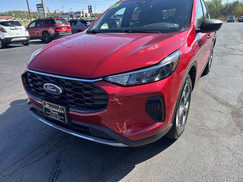 Used 2025 Ford Escape ST-Line AWD/4WD image 12