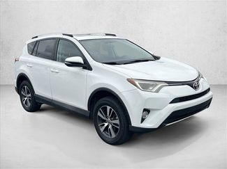 Used 2016 Toyota RAV4 XLE video 3
