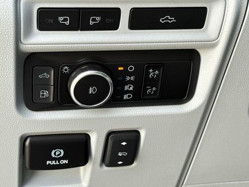 Certified 2023 Ford F150 Limited image 23