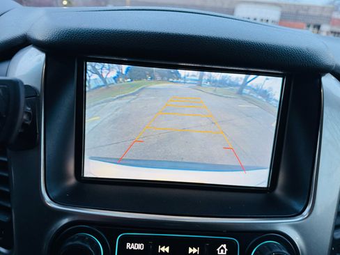 Used 2015 Chevrolet Tahoe LT image 16