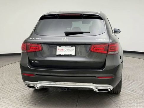 Used 2021 Mercedes-Benz GLC 300 4MATIC image 3