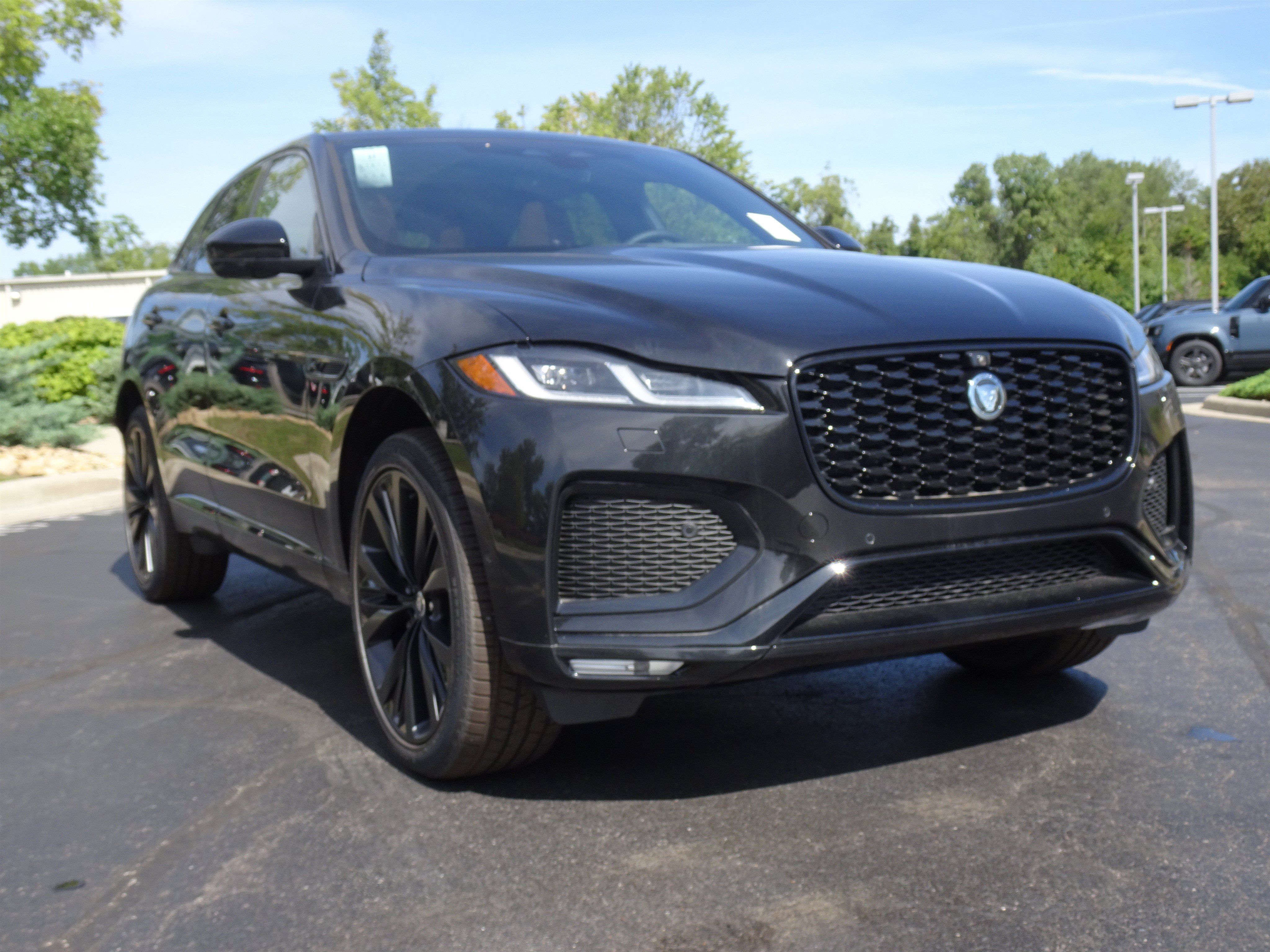 New 2026 Jaguar F-PACE R-Dynamic S AWD/4WD image 8