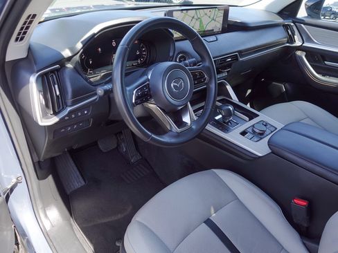 Certified 2025 MAZDA CX-70 Plug-In Hybrid w/ Premium Pkg AWD/4WD image 11