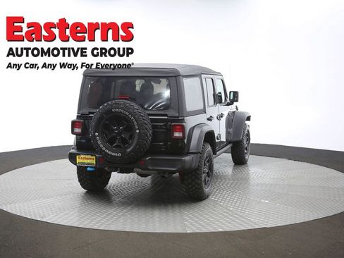 Used 2023 Jeep Wrangler Unlimited w/ Cold Weather Group AWD/4WD image 41