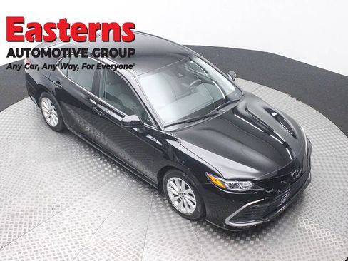 Used 2024 Toyota Camry LE FWD image 3