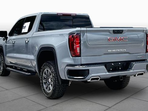 Used 2024 GMC Sierra 1500 AT4 w/ AT4 Premium Package AWD/4WD image 12