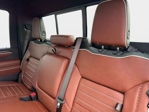 New 2026 GMC Sierra 3500 Denali Ultimate AWD/4WD image 12