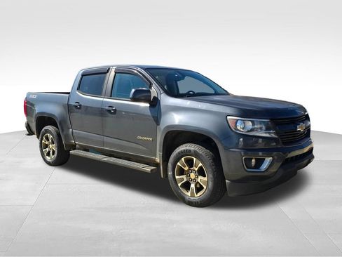 Used 2017 Chevrolet Colorado Z71 AWD/4WD image 7