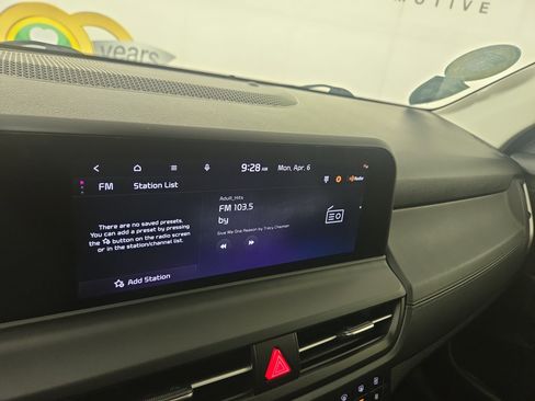 Used 2024 Kia Seltos EX AWD/4WD image 19