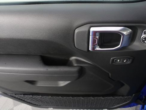 New 2026 Jeep Wrangler Unlimited Rubicon image 13