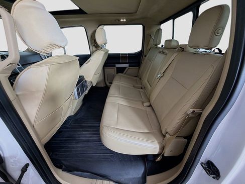 Used 2015 Ford F150 Lariat image 24