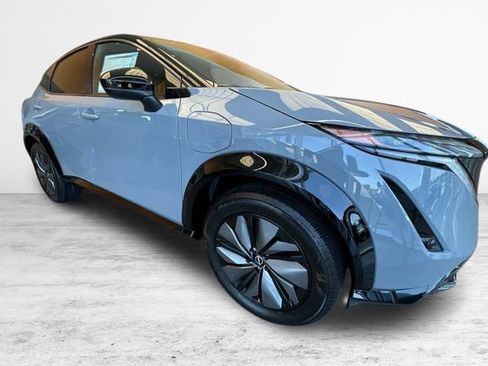 New 2025 Nissan Ariya AWD image 2