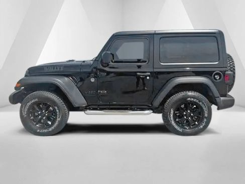 Used 2021 Jeep Wrangler Sport AWD/4WD image 4