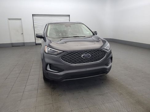 Used 2023 Ford Edge SEL image 14