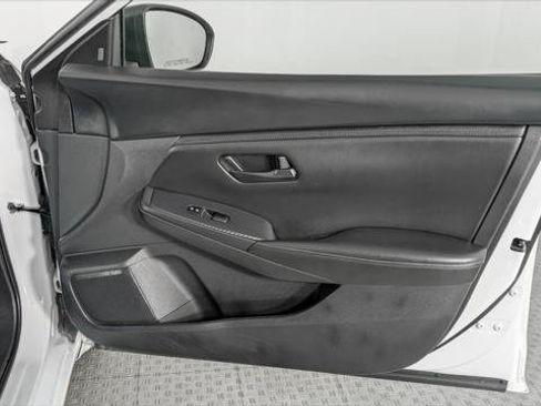 Used 2024 Nissan Sentra S FWD image 22