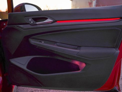 Used 2022 Volkswagen GTI S image 27