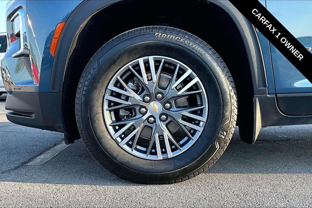 Used 2026 Chevrolet Traverse LT w/ Driver Confidence Package FWD image 33