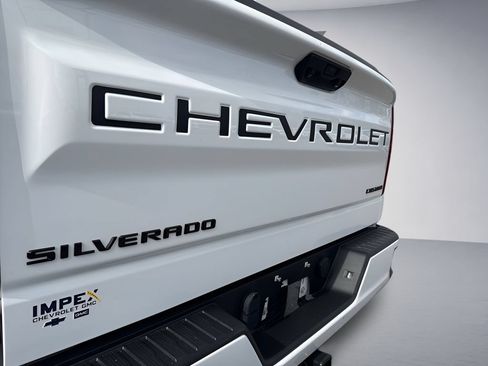 Used 2024 Chevrolet Silverado 1500 Custom AWD/4WD image 29