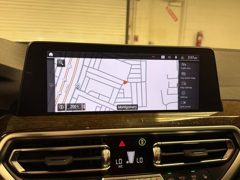 Used 2024 BMW X3 sDrive30i w/ Convenience Package RWD image 26