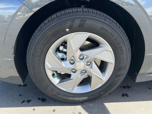 Certified 2026 Hyundai Sonata SE FWD image 13