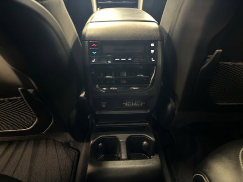 Used 2023 Jeep Grand Cherokee L Limited image 28