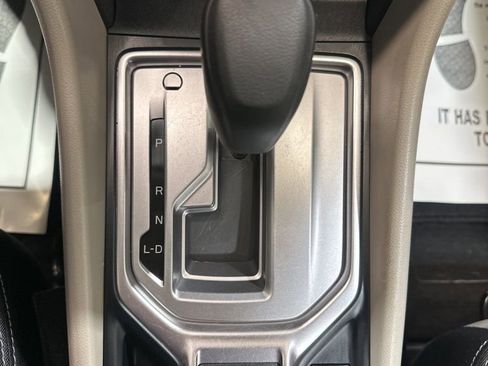 Used 2023 Subaru Forester Base image 28