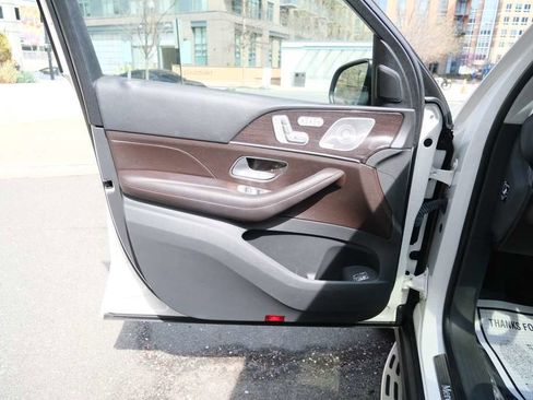 Used 2020 Mercedes-Benz GLS 580 4MATIC image 15
