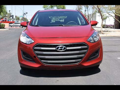 Used 2016 Hyundai Elantra GT image 8