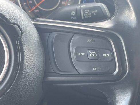 Used 2018 Jeep Wrangler Sport AWD/4WD image 24