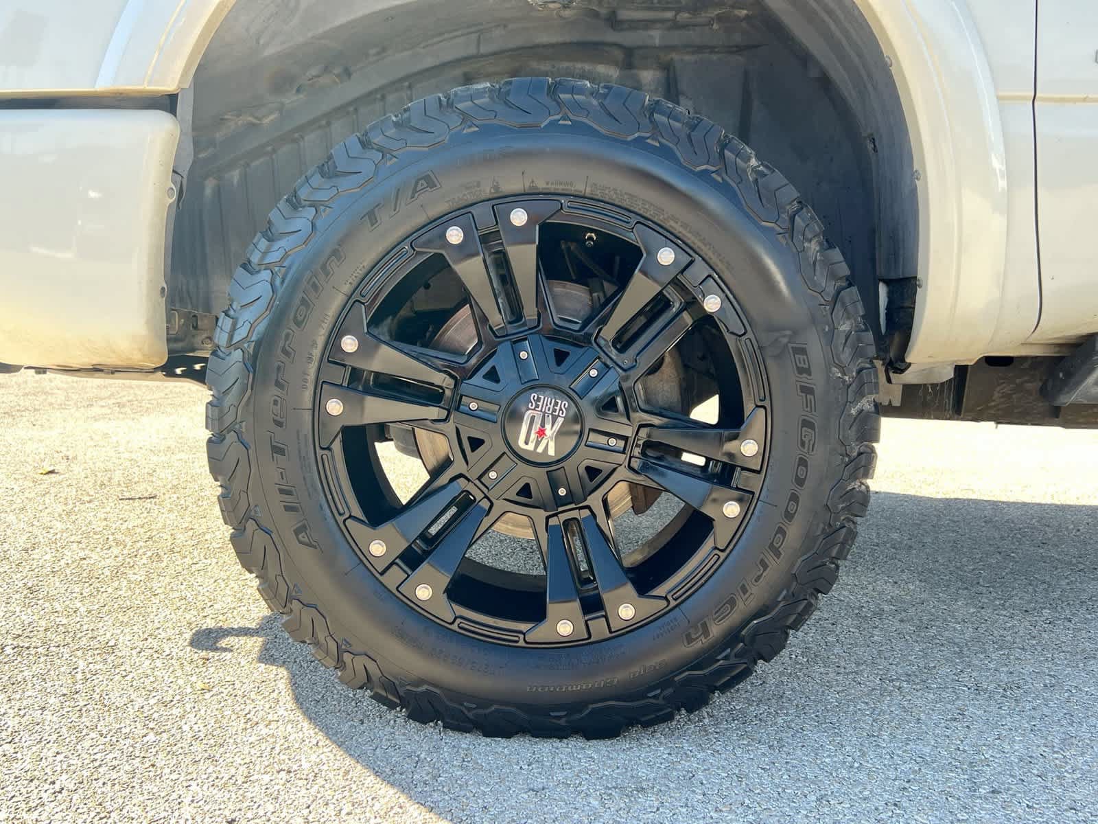 Used 2017 Nissan Titan PRO-4X w/ Pro-4x Convenience Package AWD/4WD image 33