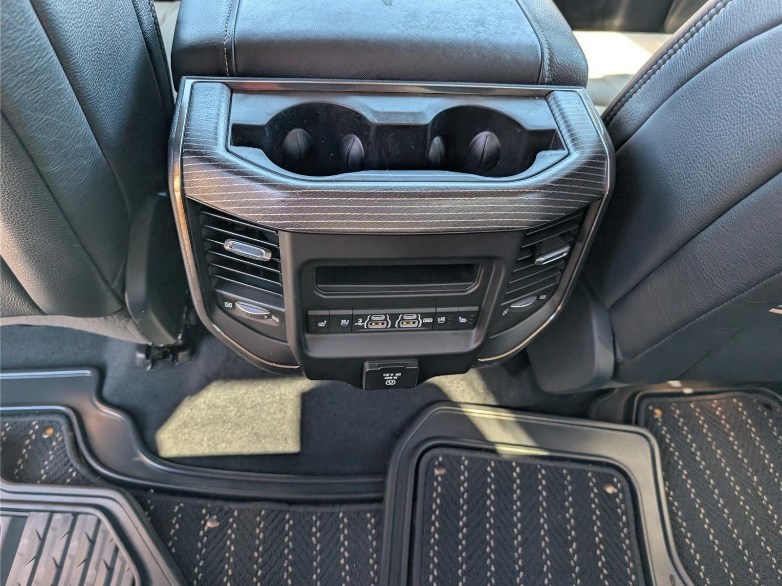 Used 2020 RAM 1500 Limited AWD/4WD image 19