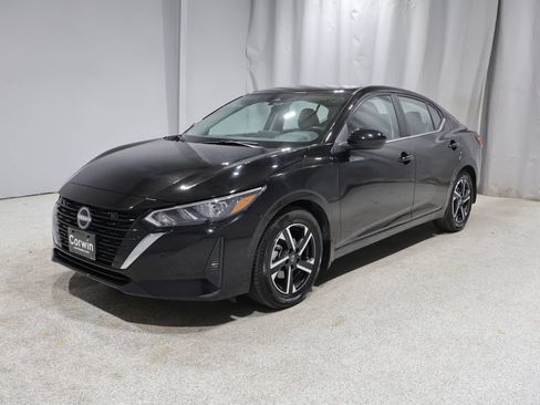 Used 2025 Nissan Sentra SV w/ All-Weather Package FWD image 6