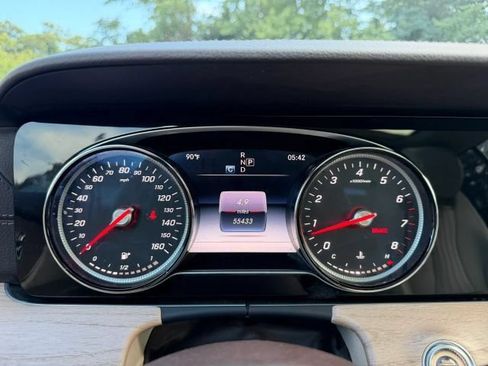 Used 2019 Mercedes-Benz E 450 4MATIC Coupe w/ AMG Line Package image 12