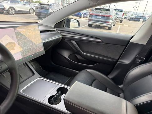 Used 2022 Tesla Model 3 Long Range AWD/4WD image 24
