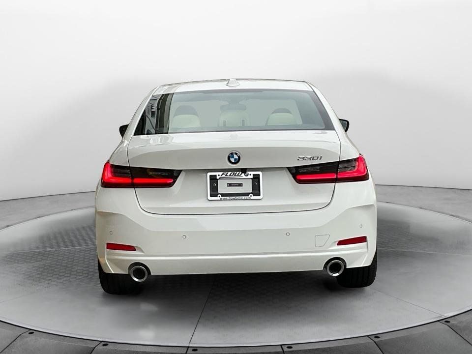 Used 2026 BMW 330i Sedan w/ Convenience Package RWD image 6