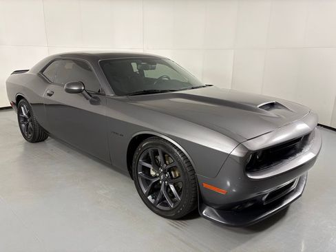Used 2021 Dodge Challenger R/T w/ Blacktop Package image 3
