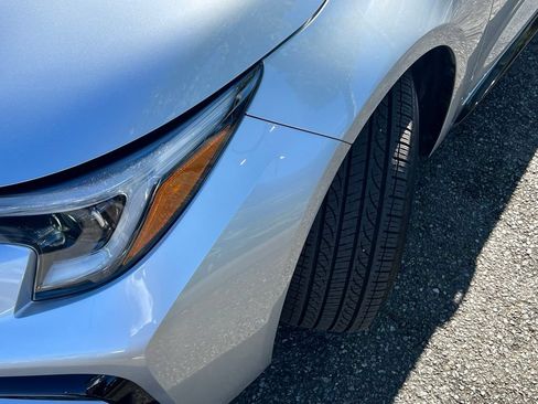 Certified 2025 Toyota Corolla SE w/ SE Premium Package AWD/4WD image 3