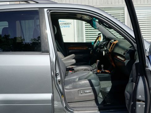 Used 2004 Lexus GX 470 AWD/4WD image 34
