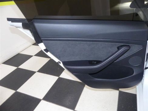 Used 2022 Tesla Model 3 RWD image 24