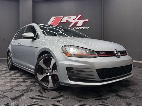 Used 2017 Volkswagen GTI SE FWD image 1