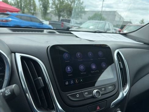 Used 2020 Chevrolet Equinox LT AWD/4WD image 15