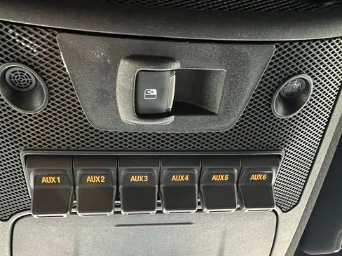 Used 2018 Ford F150 Raptor w/ Equipment Group 802A Luxury image 54