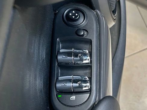 Used 2022 MINI Cooper 4-Door Hardtop FWD image 20
