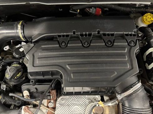 Used 2023 Jeep Renegade Altitude AWD/4WD image 24