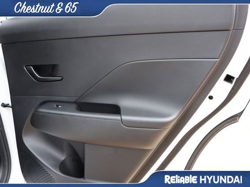 Used 2024 Hyundai Kona SEL w/ Convenience Package FWD image 12