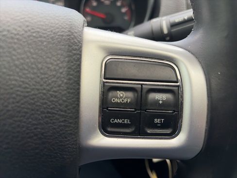 Used 2014 Dodge Avenger SXT w/ Sun/Sound Group FWD image 29