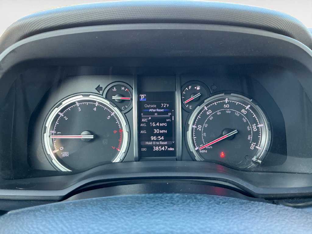Used 2021 Toyota 4Runner TRD Off-Road Premium w/ Moonroof Package AWD/4WD image 23