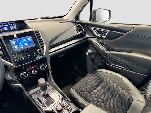 Used 2023 Subaru Forester Premium image 20