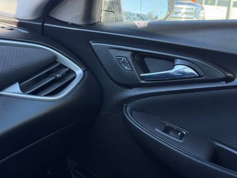 Used 2022 Chevrolet Malibu LT image 40