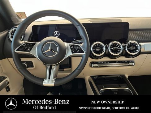 Used 2026 Mercedes-Benz GLB 250 4MATIC image 23